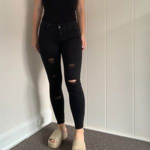 Old navy petite ripped skinny jean